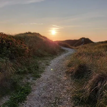 Bright House Retreat - By Traum 別荘 *