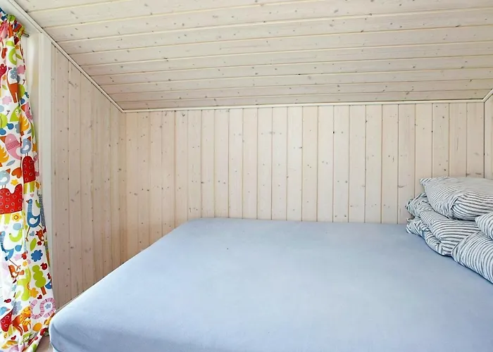 Bright House Retreat - By Traum *